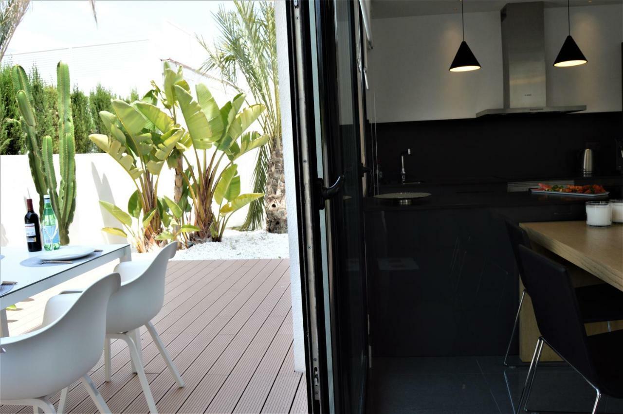 Villa With Private Pool Llobregales Ngoại thất bức ảnh
